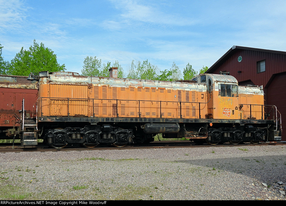 MILW 988